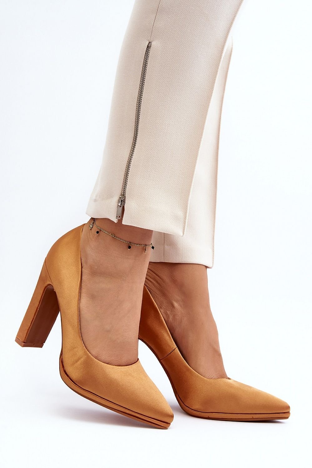Block heel pumps model 191029 Step in style