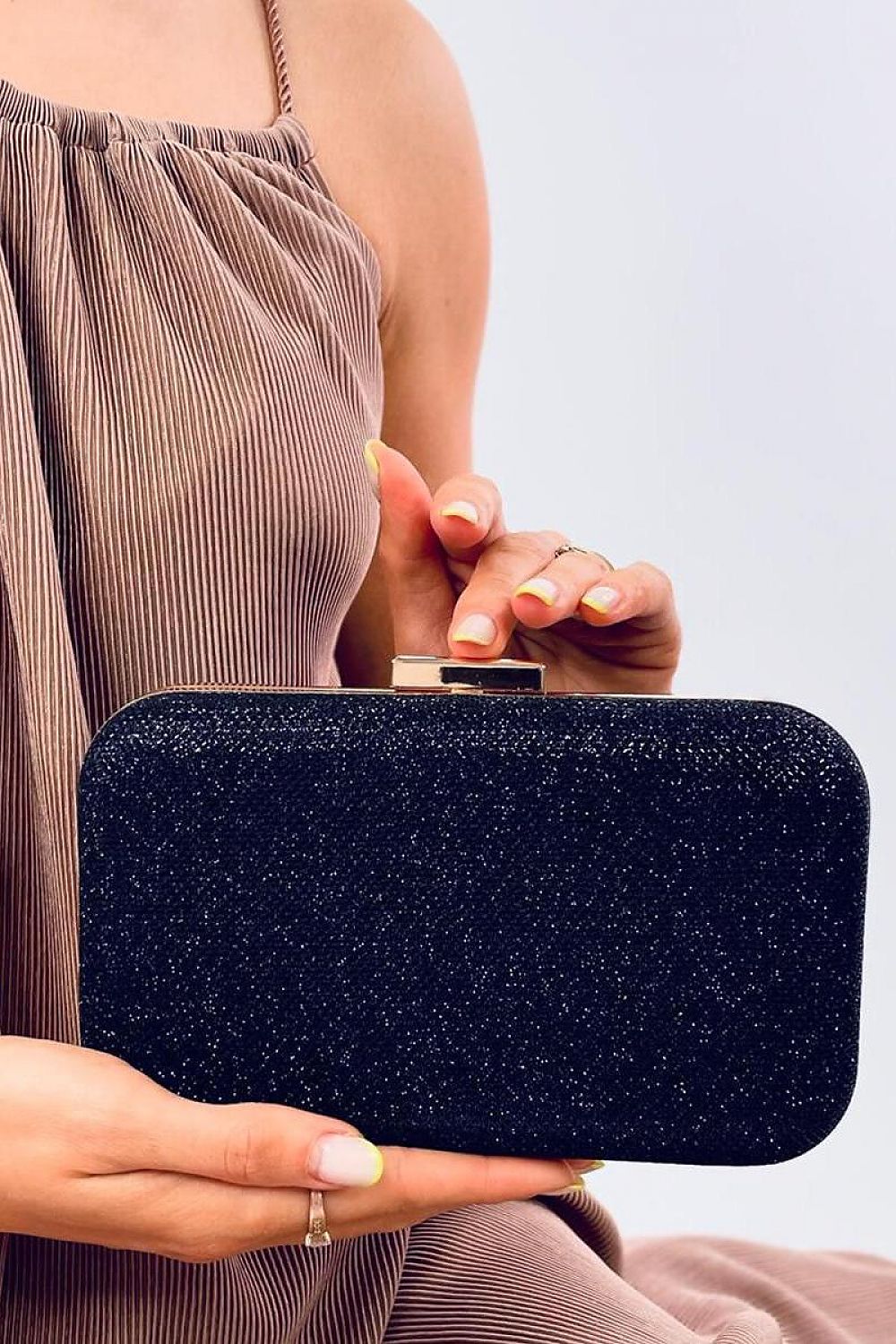 Evening handbag model 195581 Inello