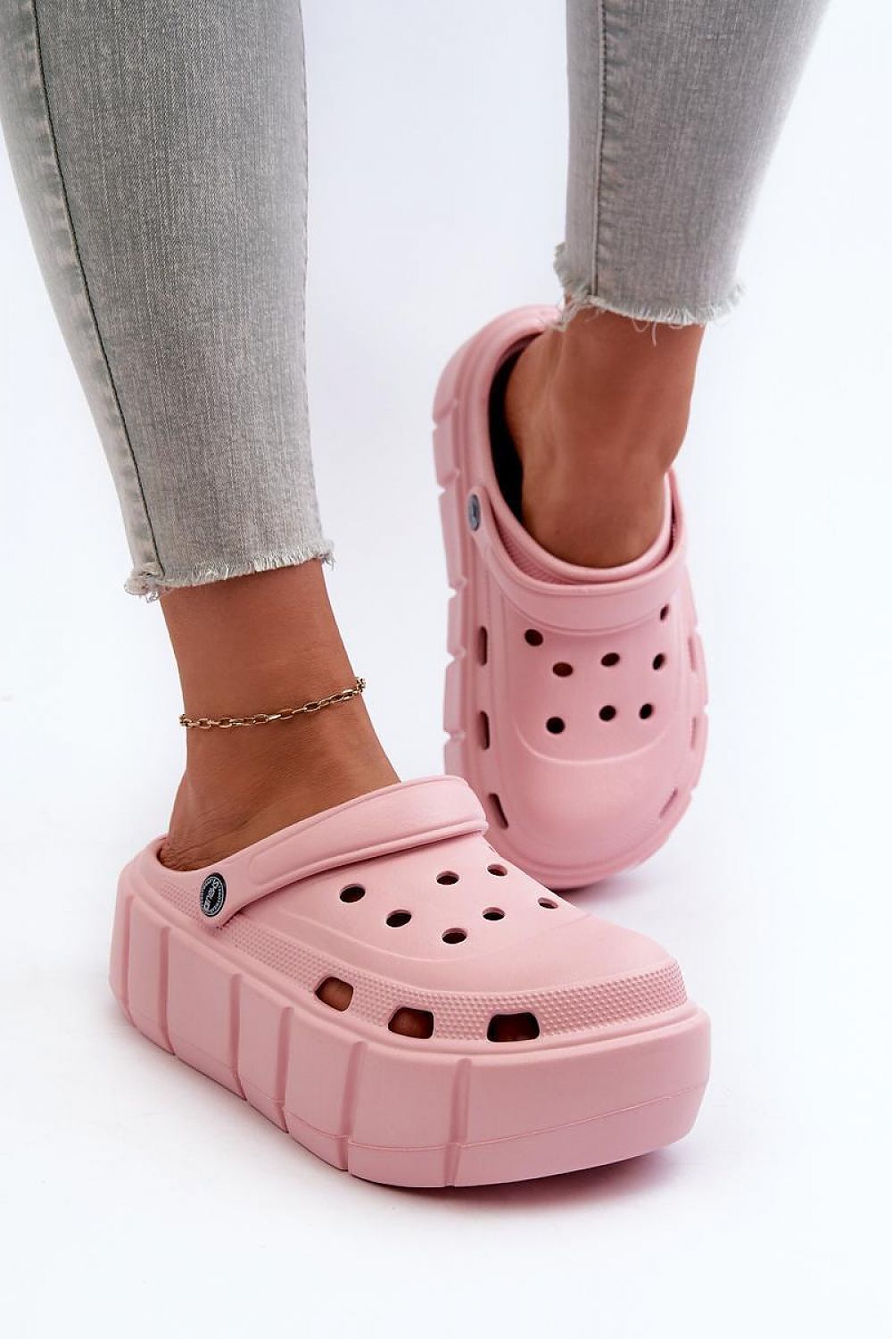 Flip-flops model 197245 Step in style