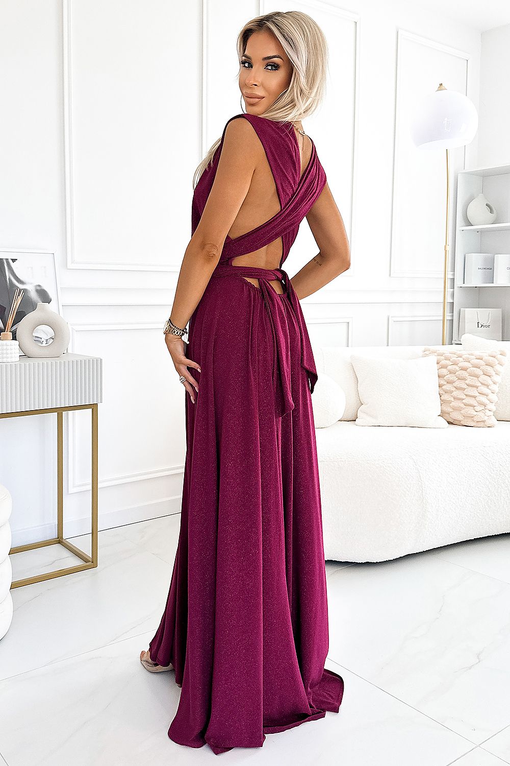 Long dress model 196834 Numoco