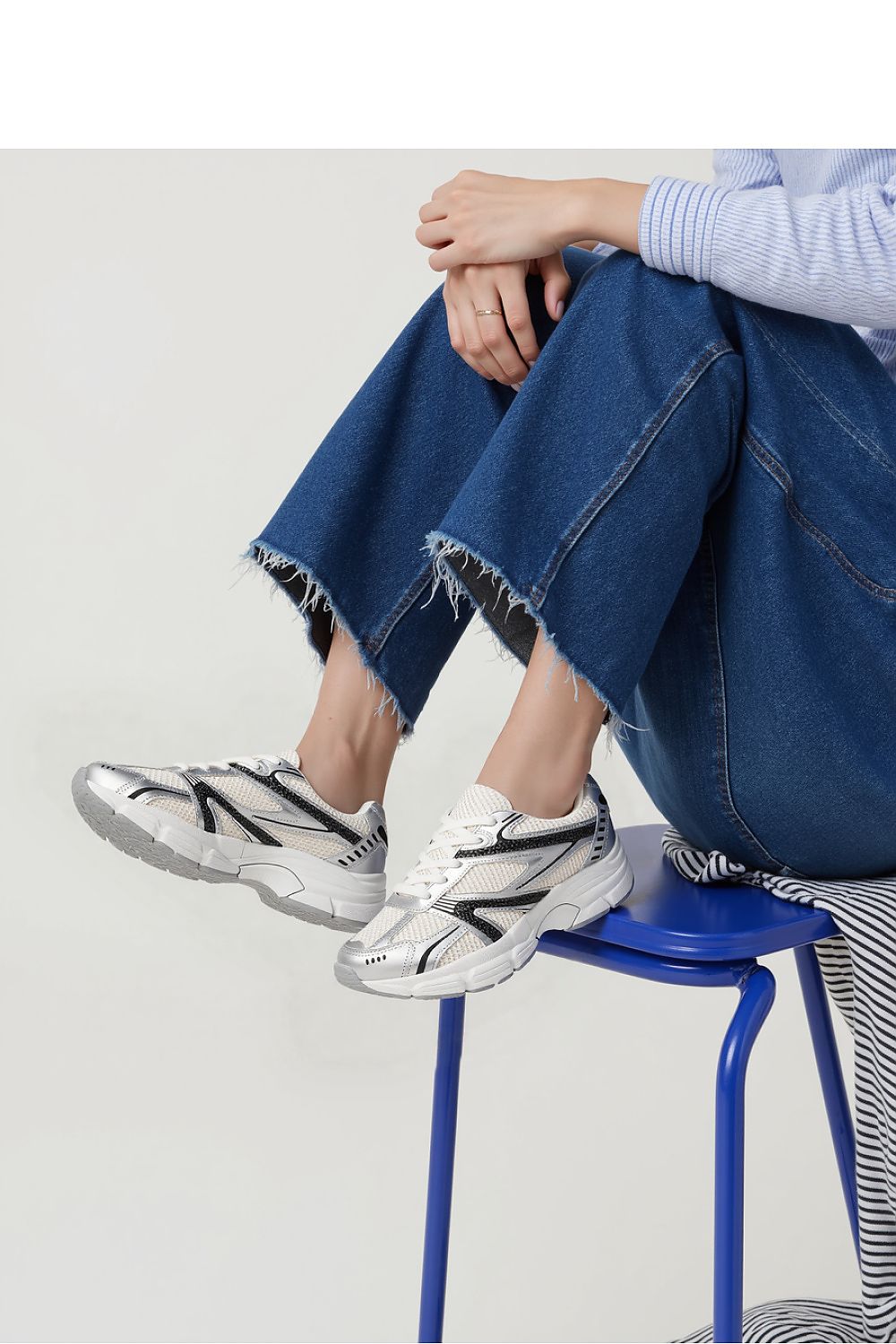 Sport Shoes model 210243 Inello