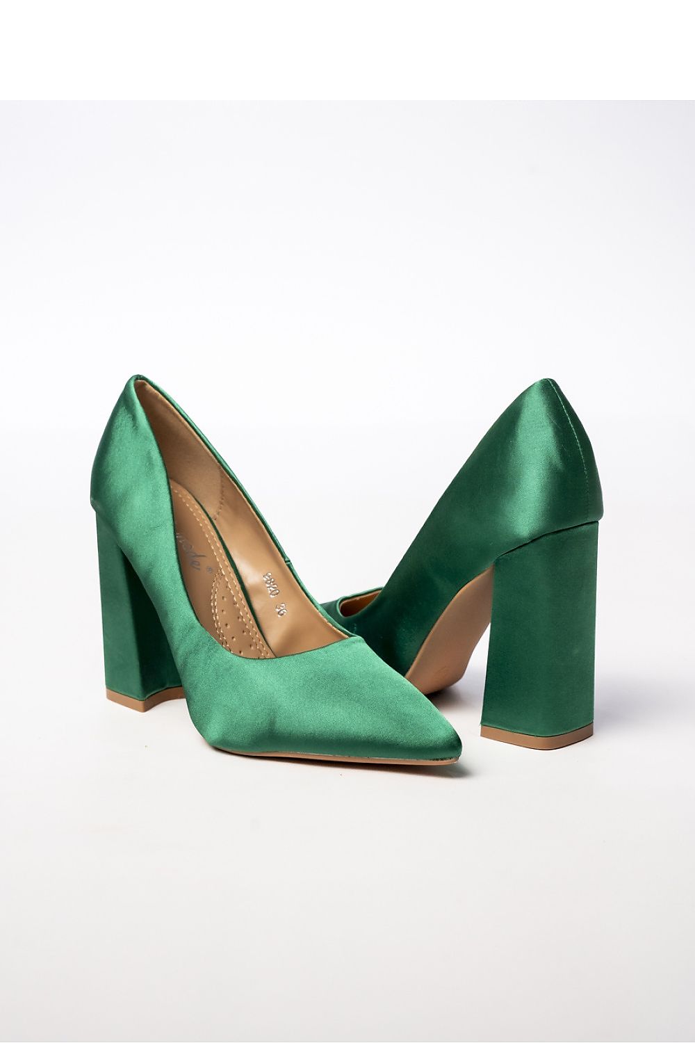 Block heel pumps model 210531 Inello