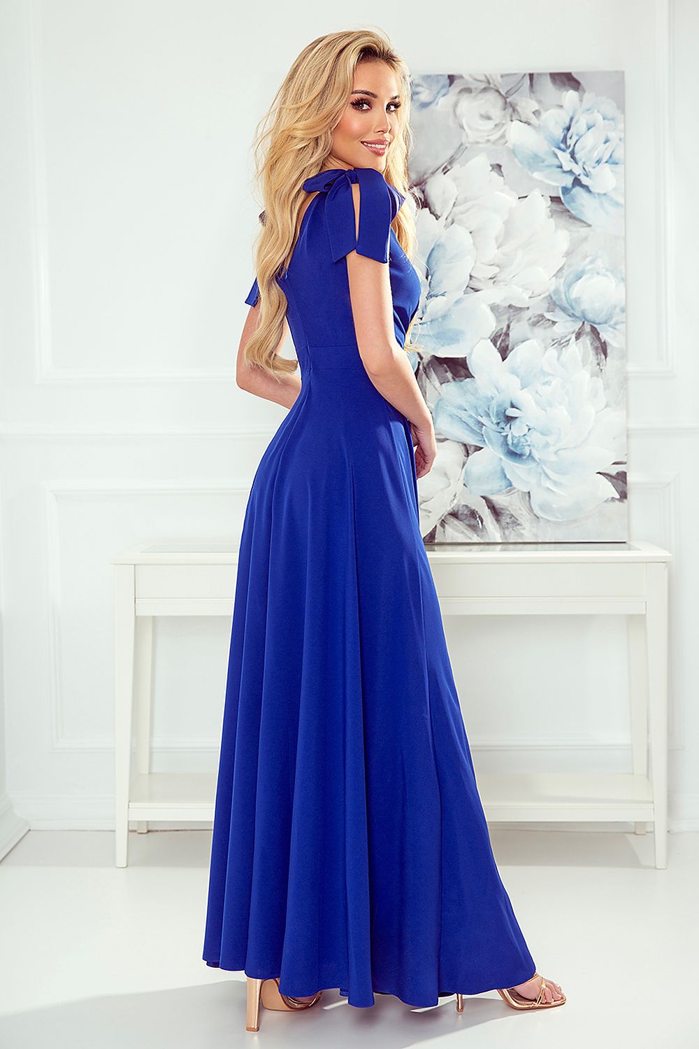 Evening dress model 175010 Numoco