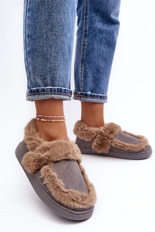 Slippers model 189097 Step in style