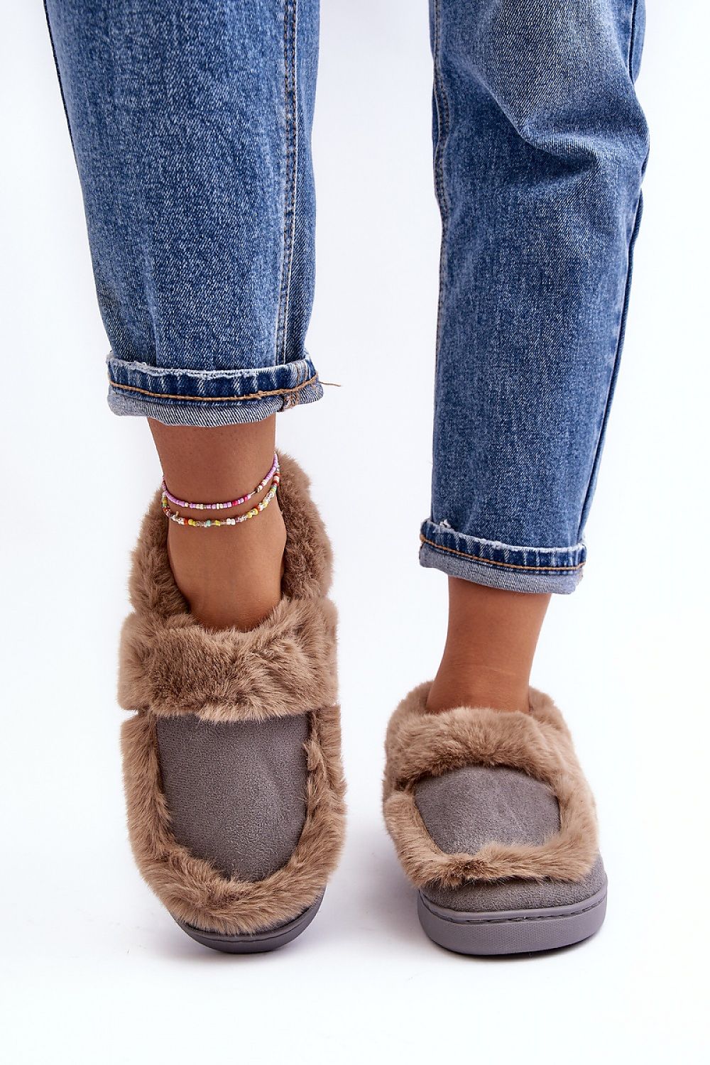 Slippers model 189097 Step in style