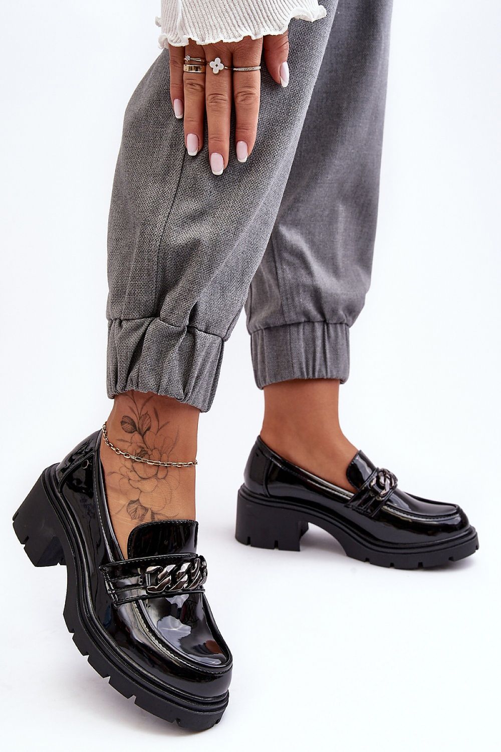 Heeled low shoes model 189882 Step in style