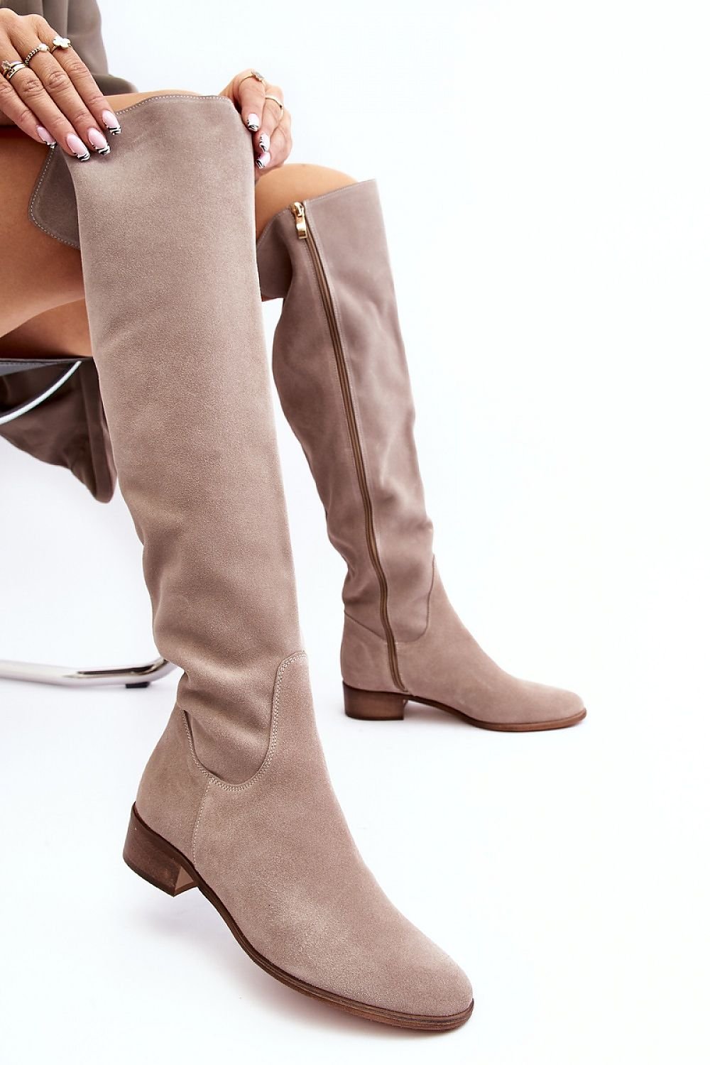 Thigh-Hight Boots model 191038 Step in style