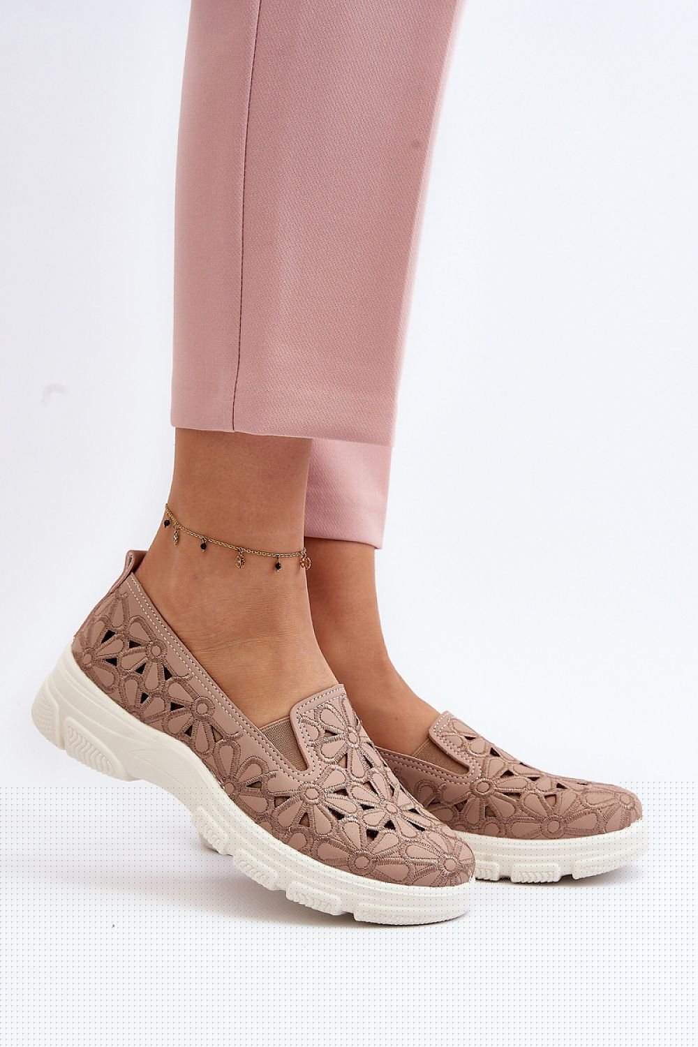 Low Shoes model 193135 Step in style