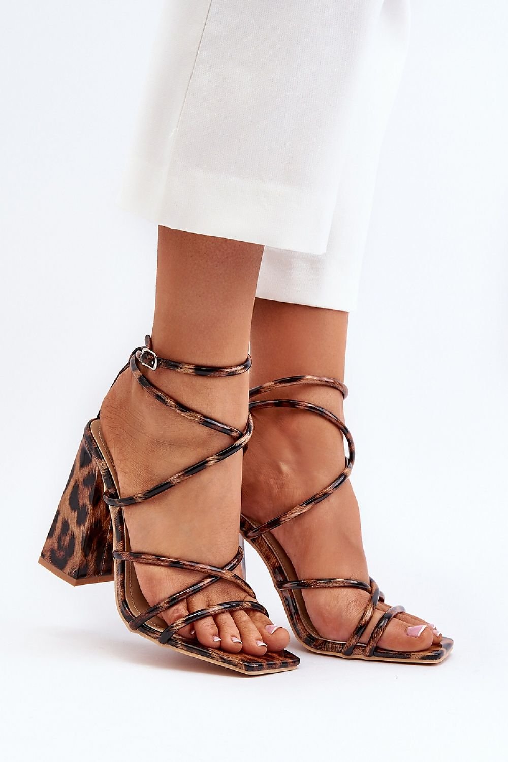 Heel sandals model 193943 Step in style