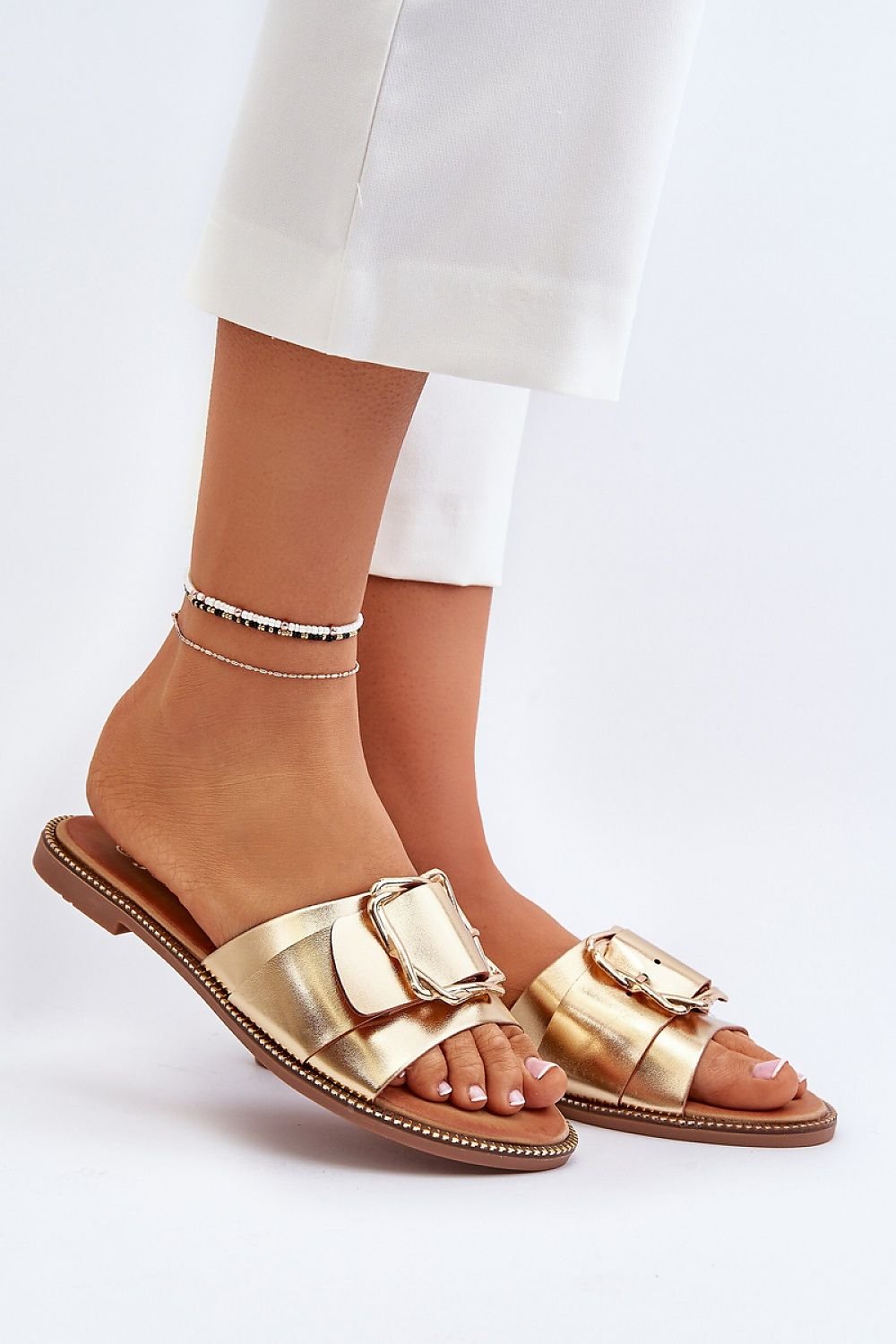 Flip-flops model 194130 Step in style