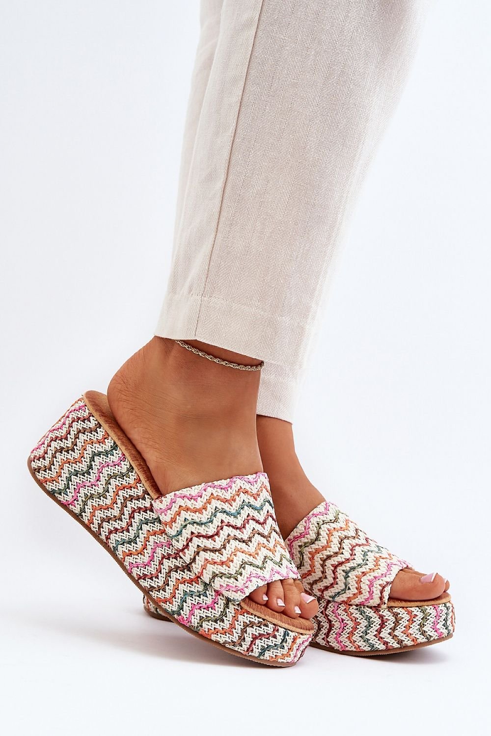 Flip-flops model 194381 Step in style