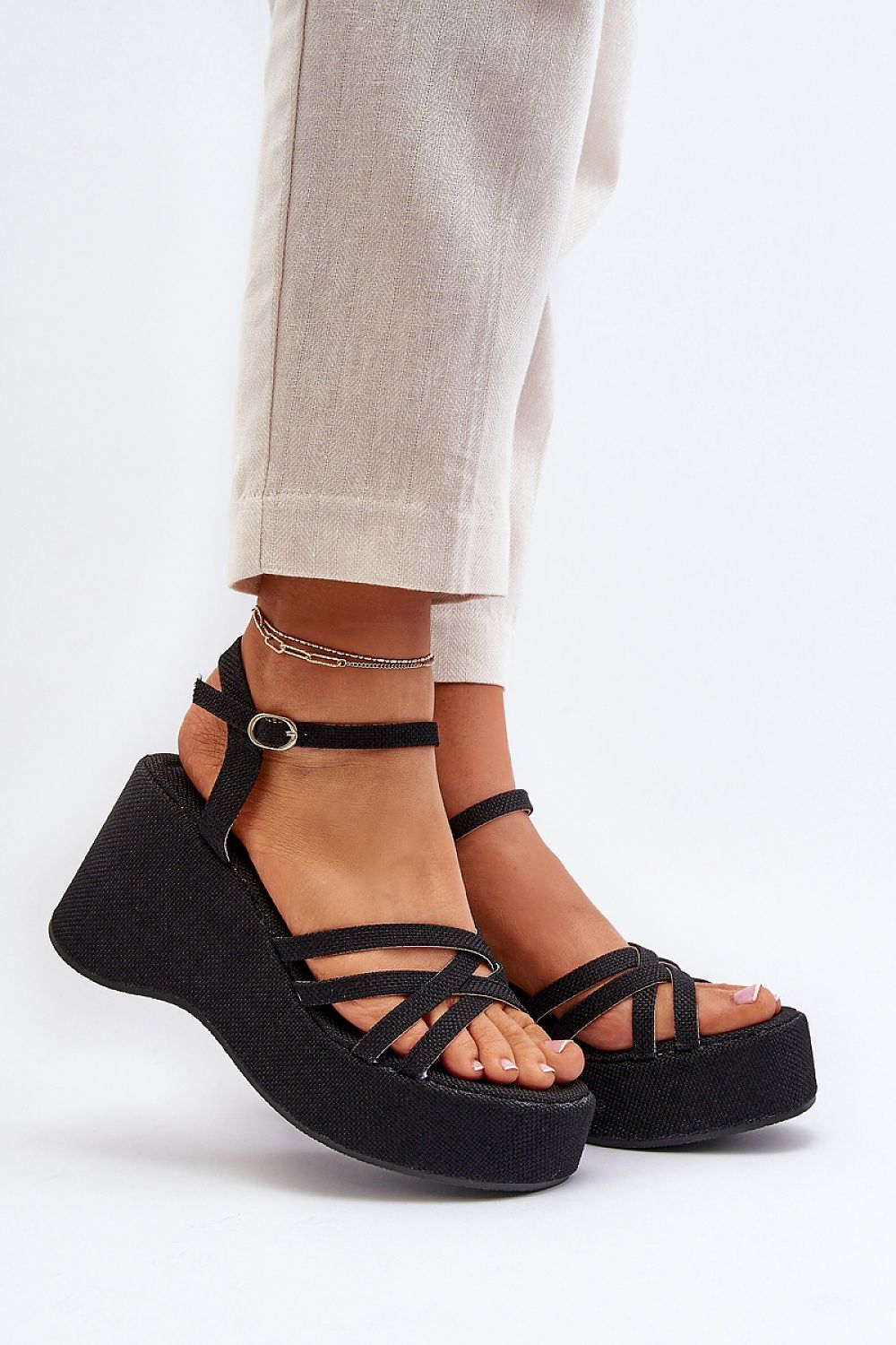 Buskin model 194687 Step in style