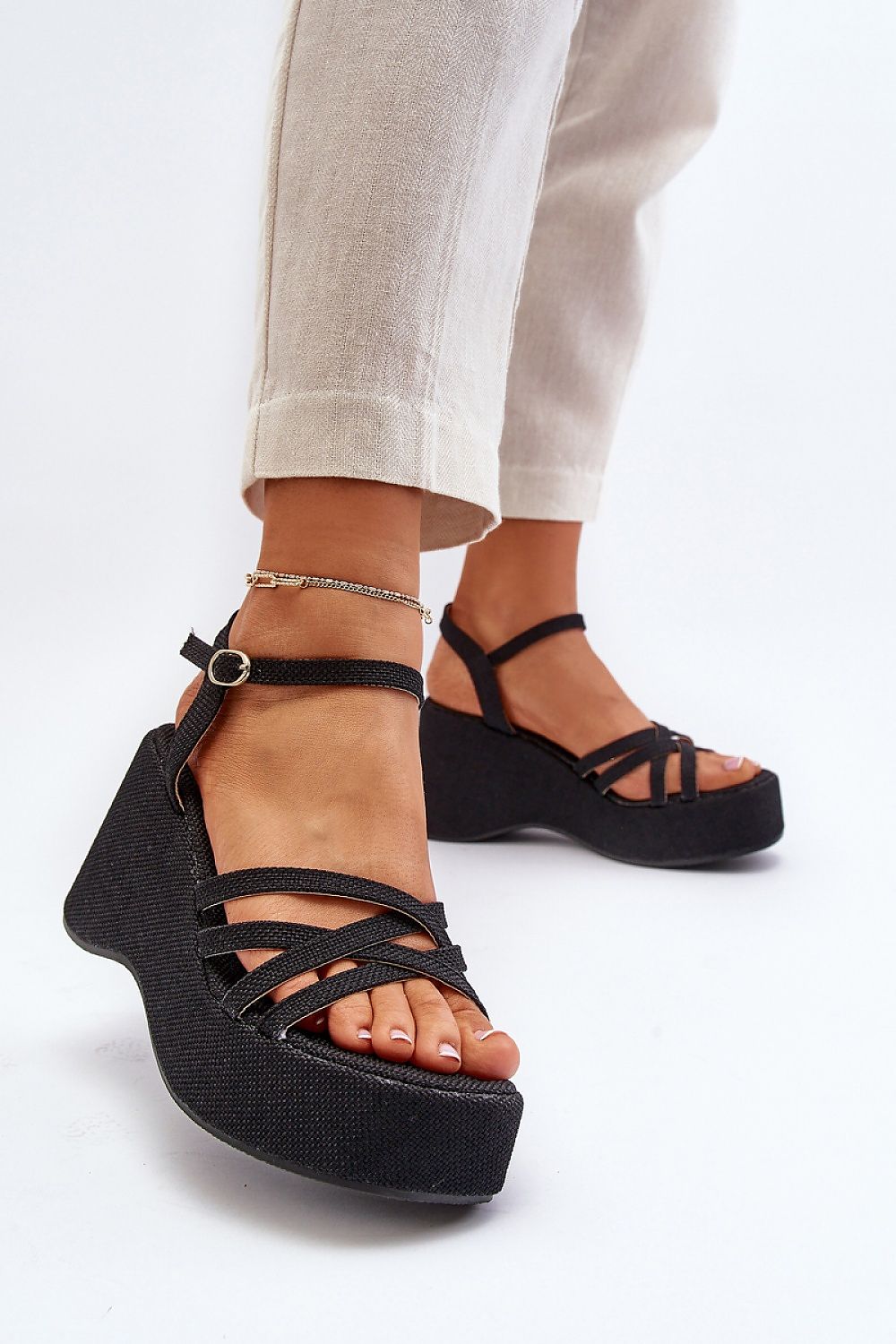 Buskin model 194687 Step in style
