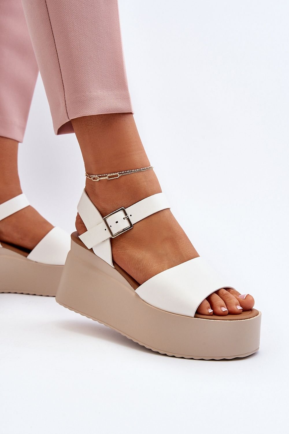 Buskin model 195290 Step in style