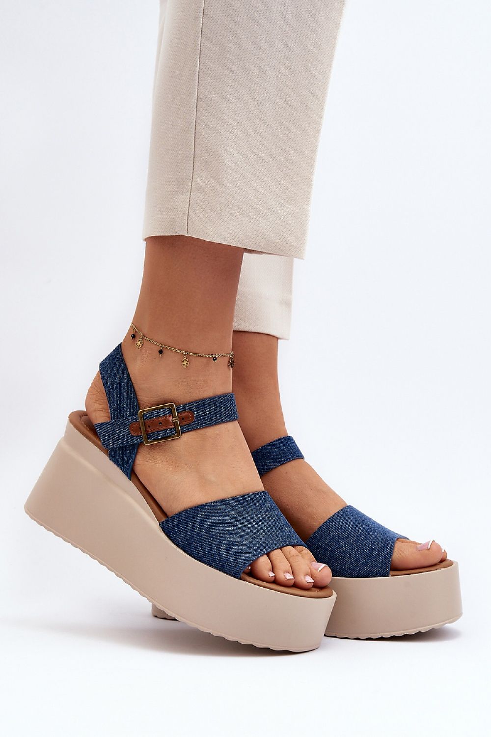 Buskin model 195290 Step in style