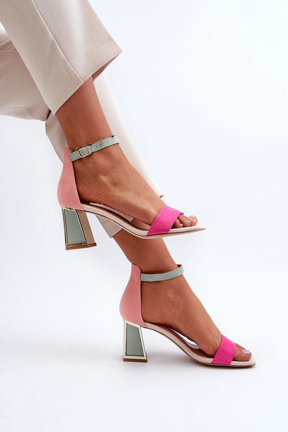 Heel sandals model 195542 Step in style