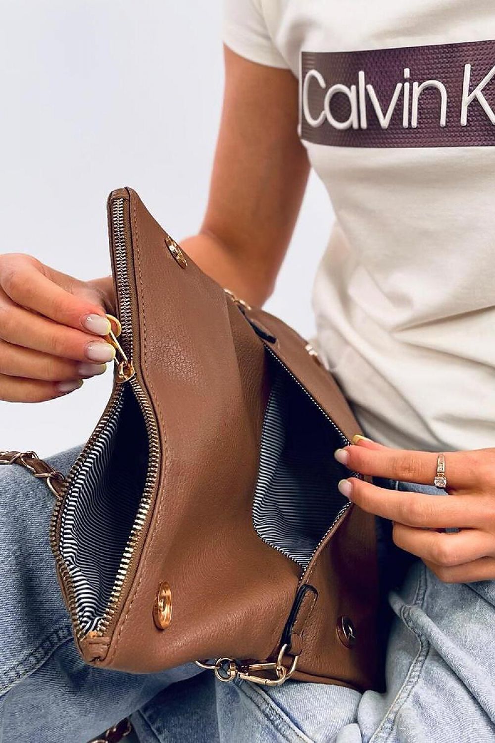 Messenger bag model 195566 Inello