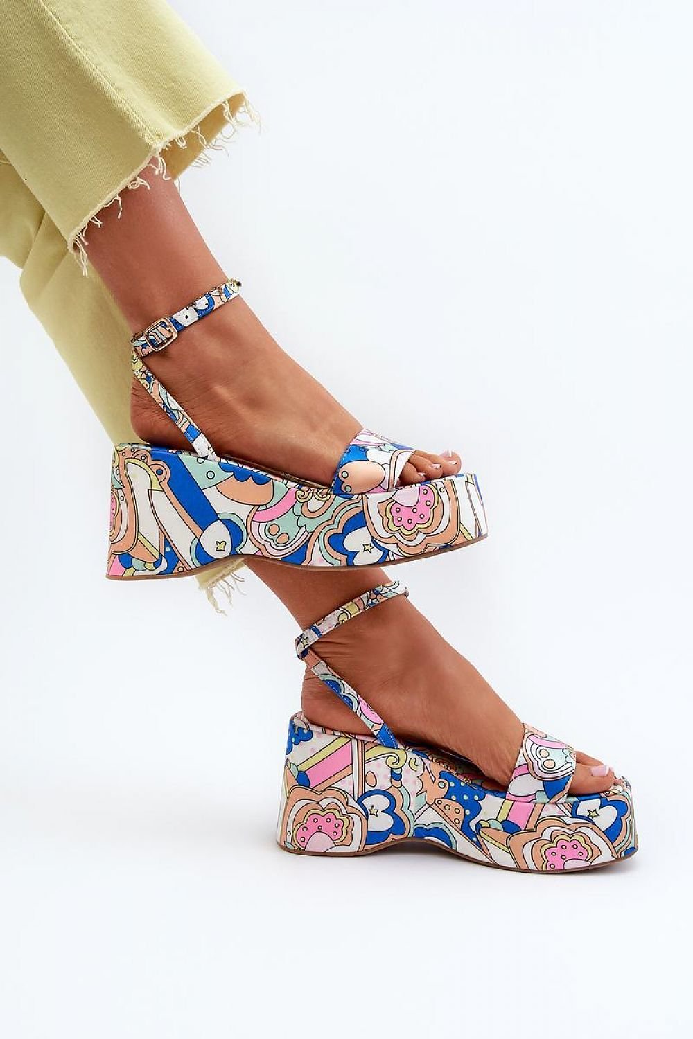Buskin model 195756 Step in style