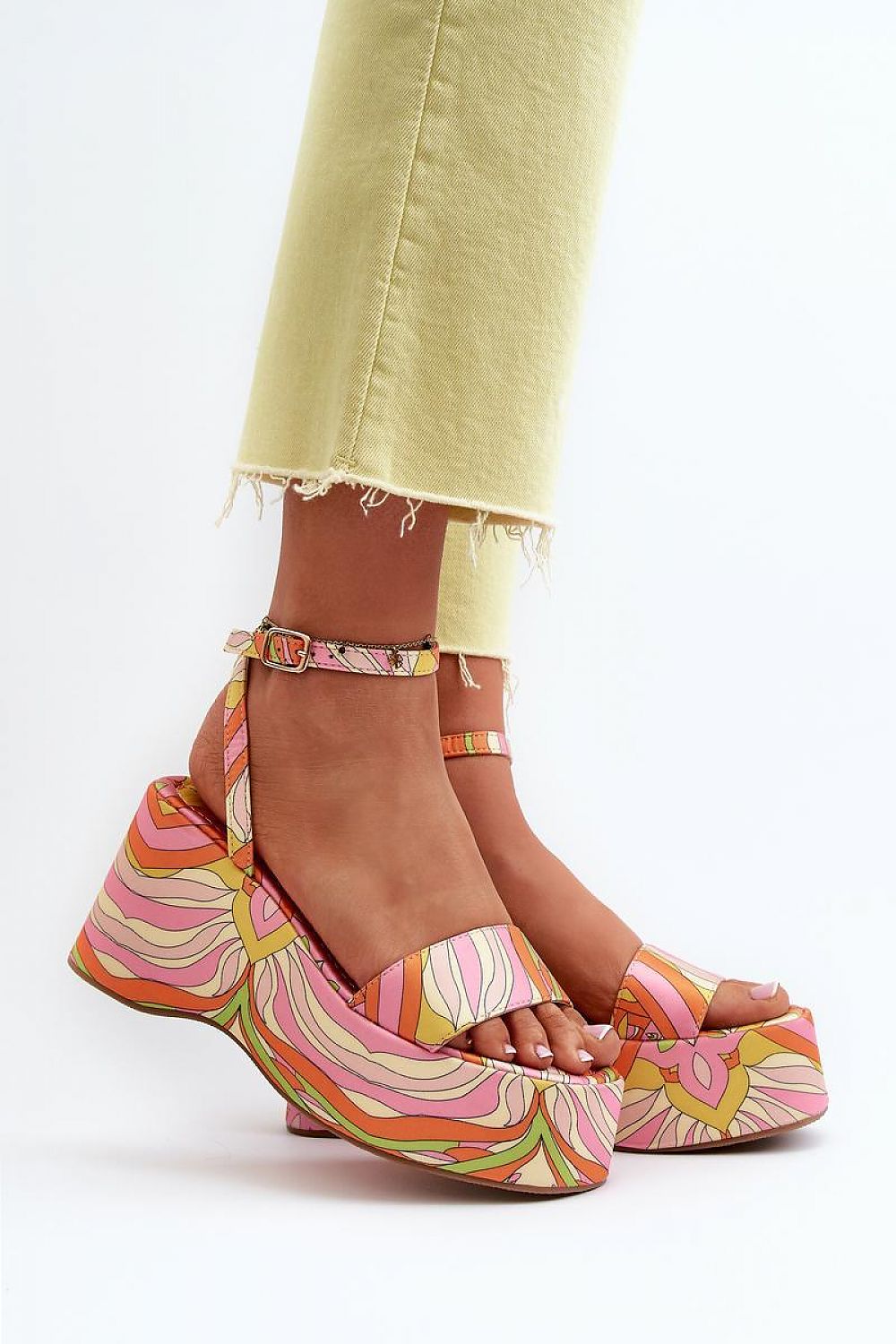 Buskin model 195756 Step in style