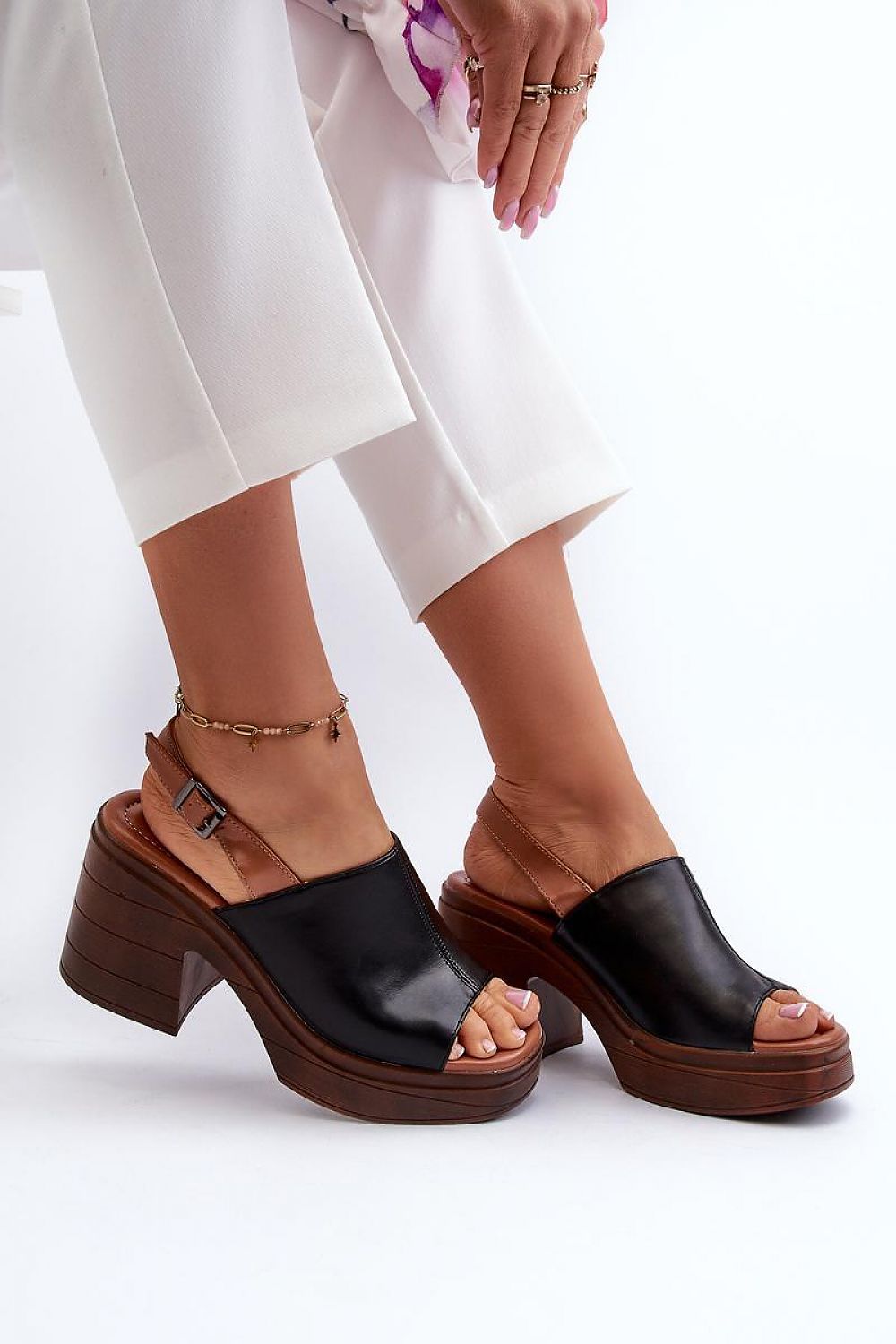Heel sandals model 196236 Step in style