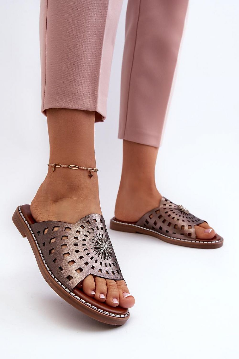 Flip-flops model 196424 Step in style