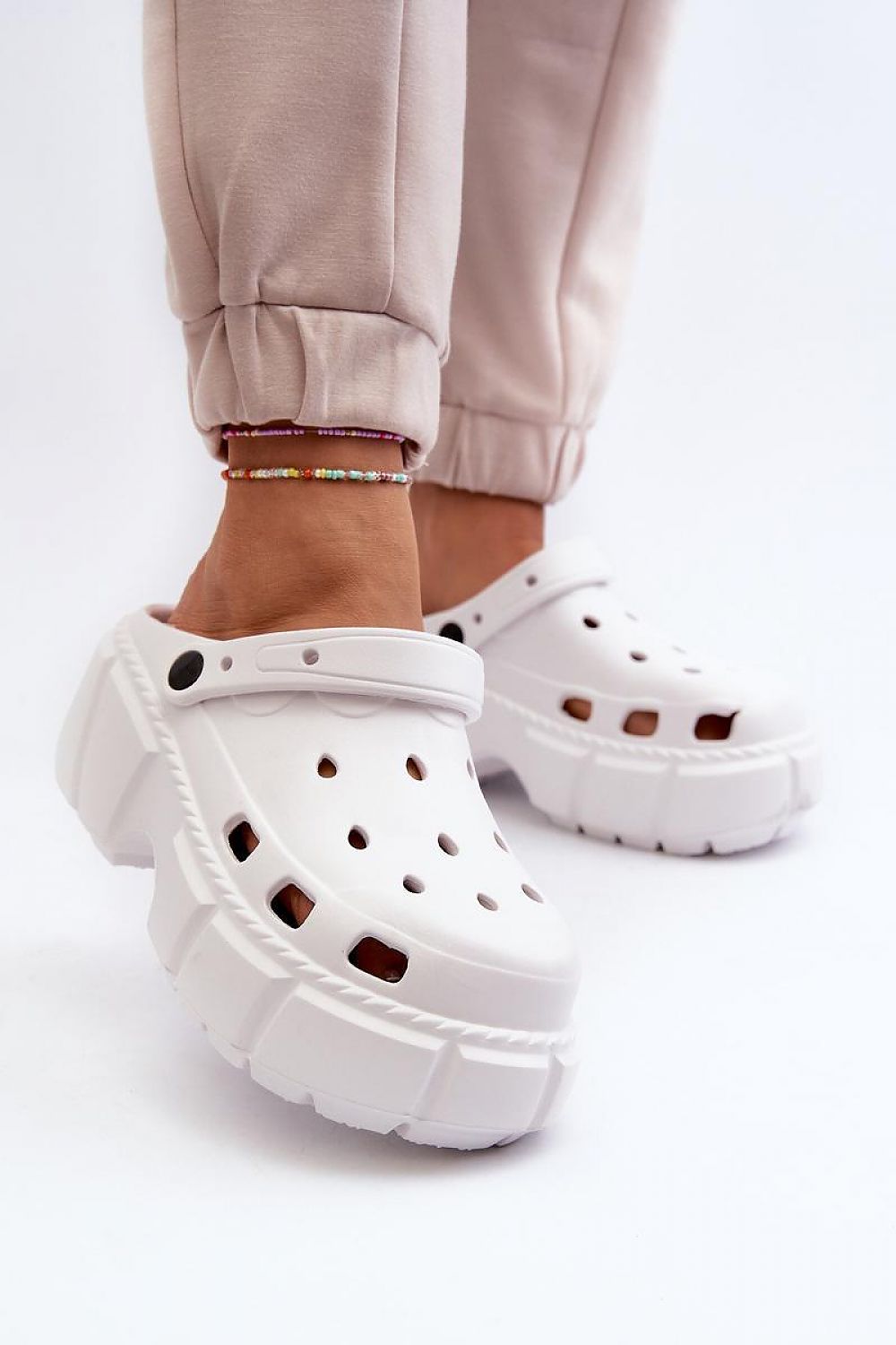 Flip-flops model 196684 Step in style