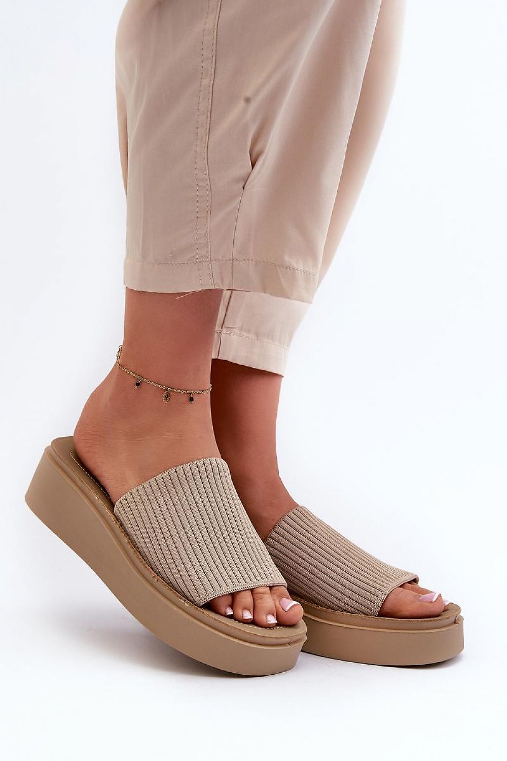 Flip-flops model 197666 Step in style
