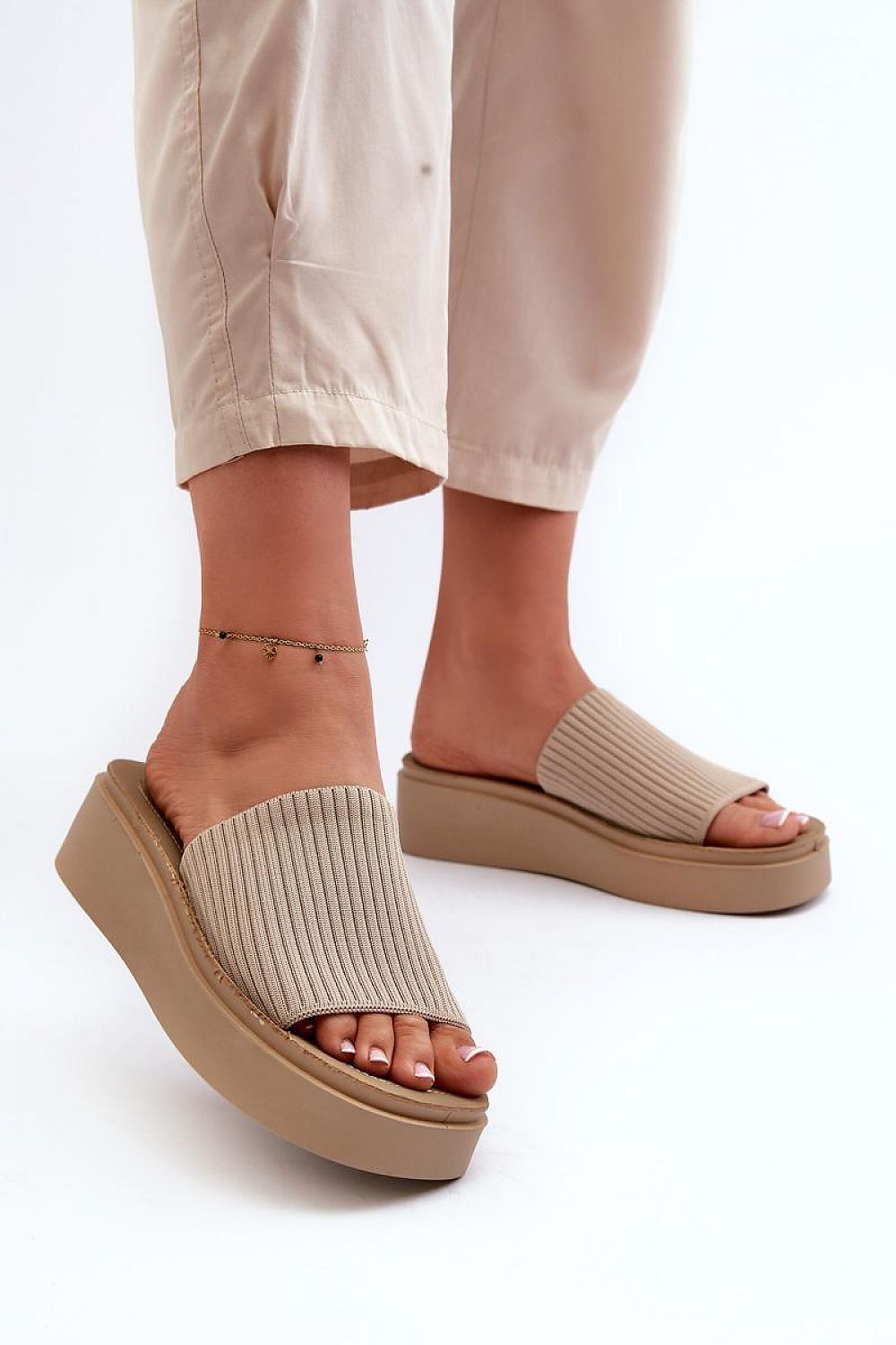 Flip-flops model 197666 Step in style