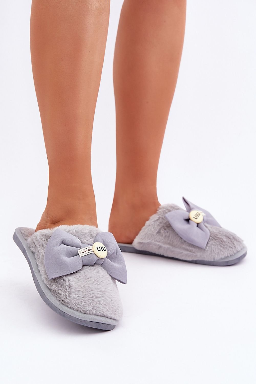 Slippers model 204928 Step in style