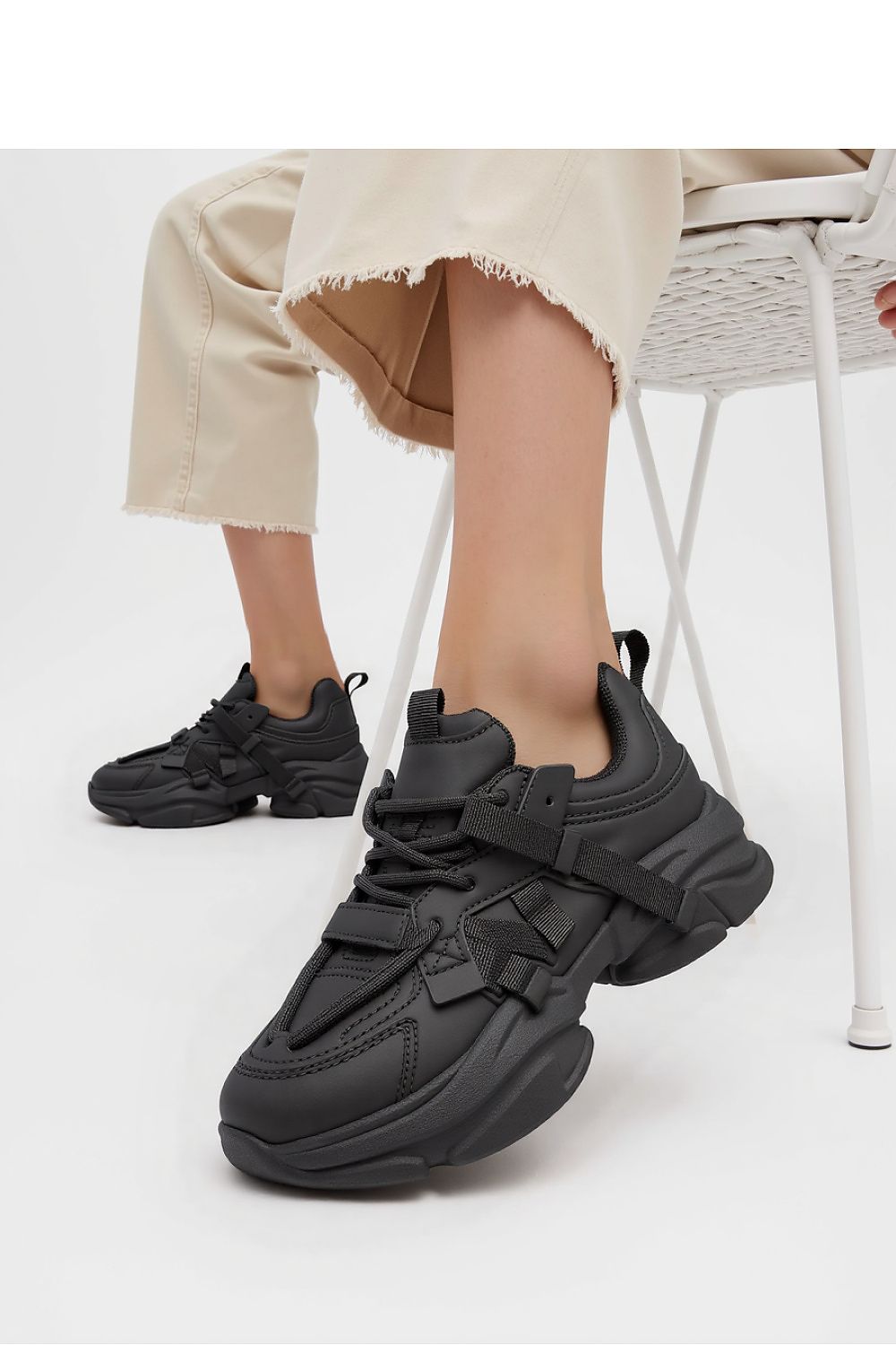  Sport Shoes model 210225 Inello 