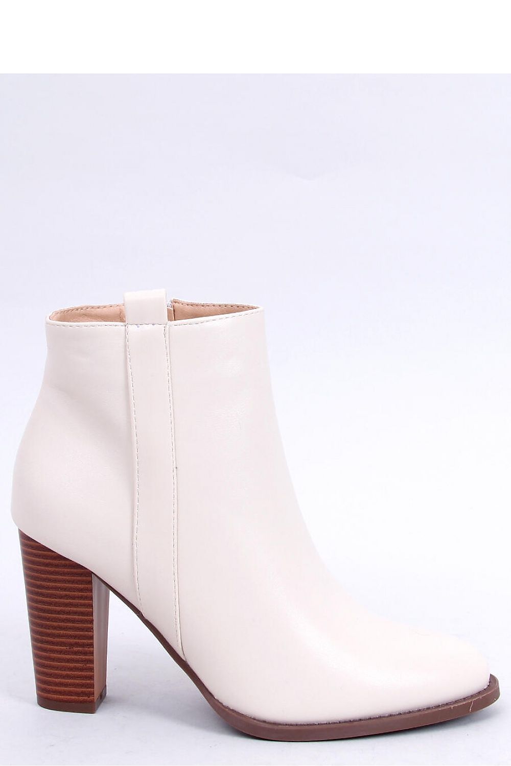 Heel boots model 172886 Inello