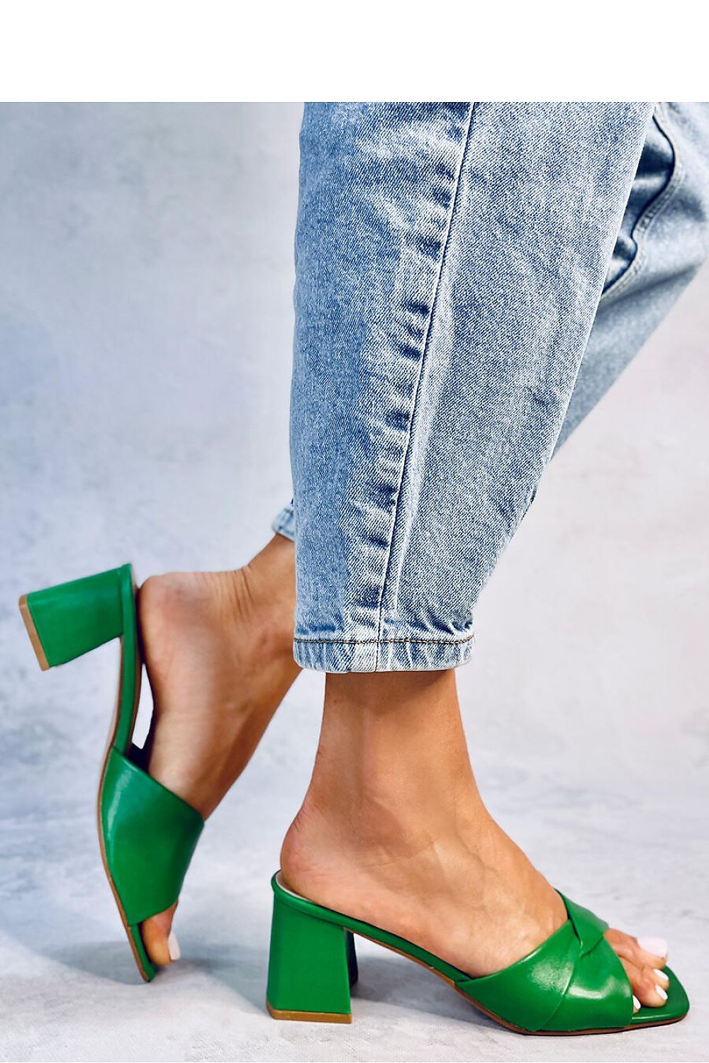Flip-flops model 180611 Inello