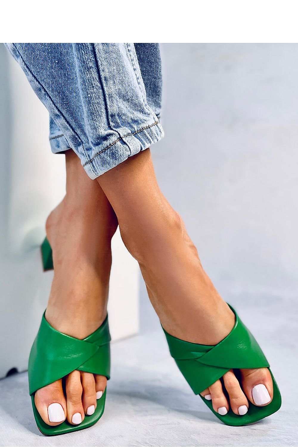 Flip-flops model 180611 Inello