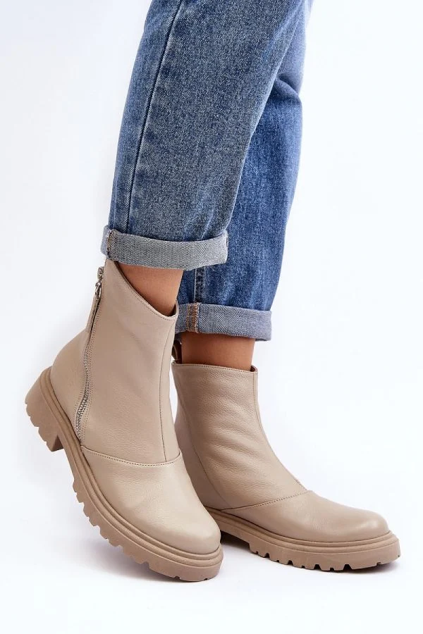 Boots model 189747 Step in style