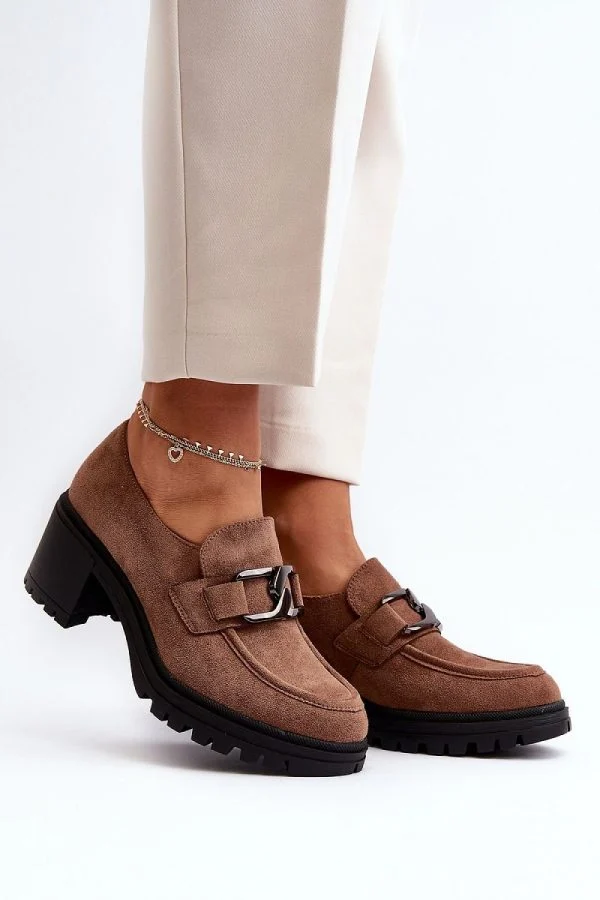 Heeled low shoes model 192090 Step in style