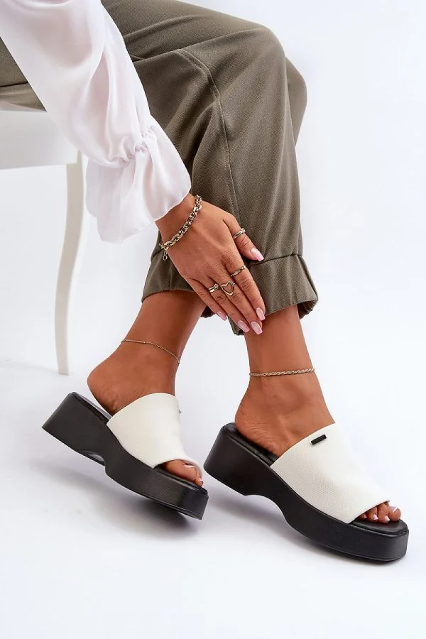 Flip-flops model 195293 Step in style
