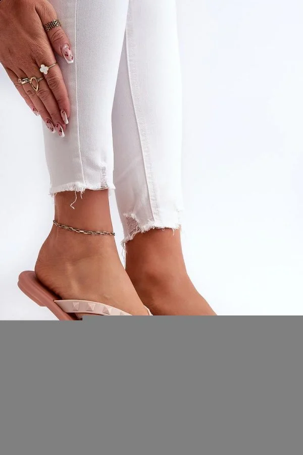 Japanese flip-flops model 197615 Step in style