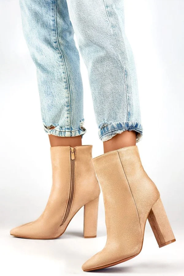 Heel boots model 200278 PRIMO
