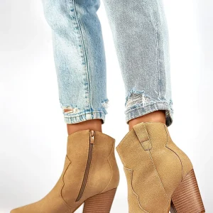 Heel boots model 200878 PRIMO