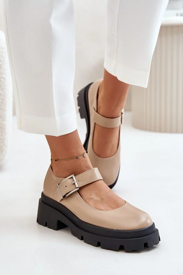 Low Shoes model 201030 Step in style