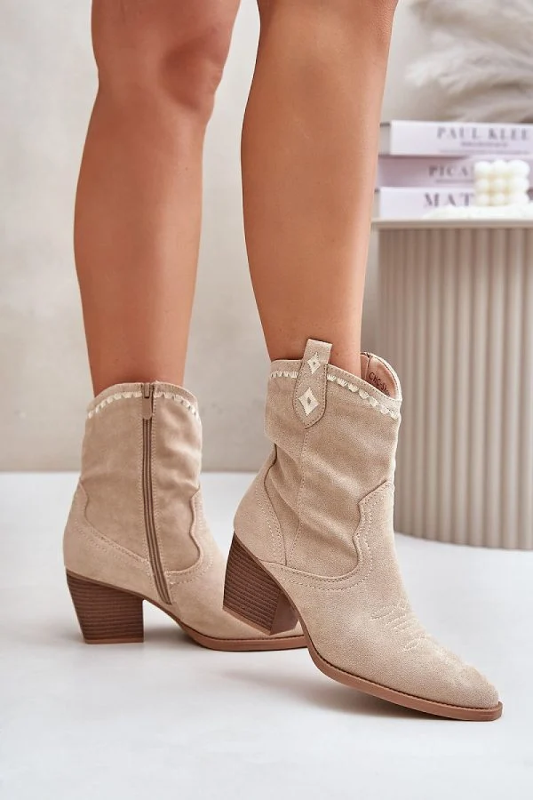 Heel boots model 199981 Step in style