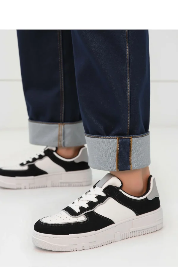 Sport Shoes model 210184 Inello