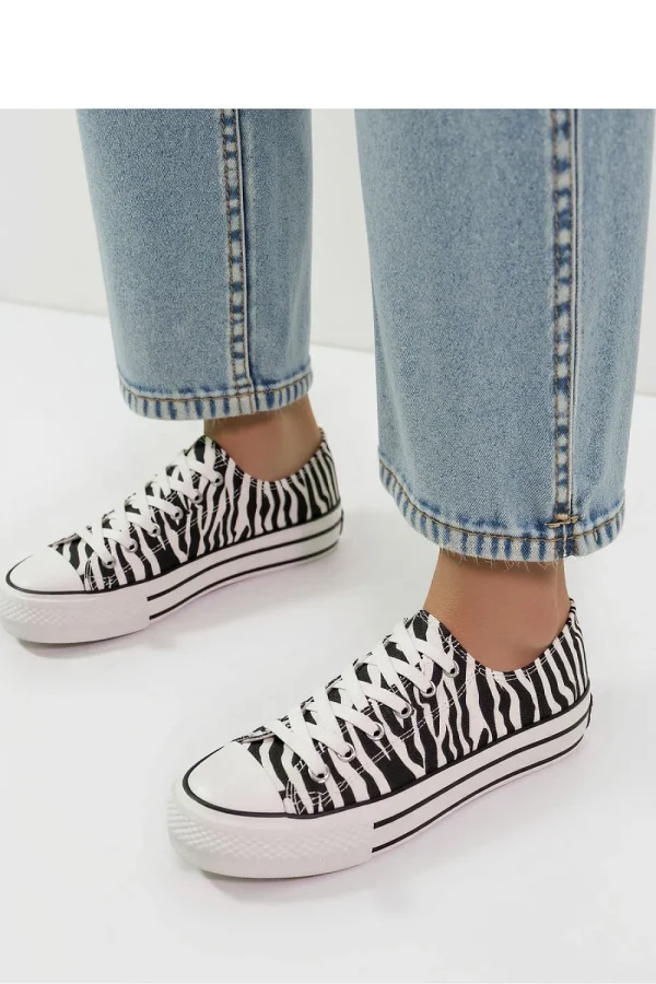 Sneakers model 210202 Inello