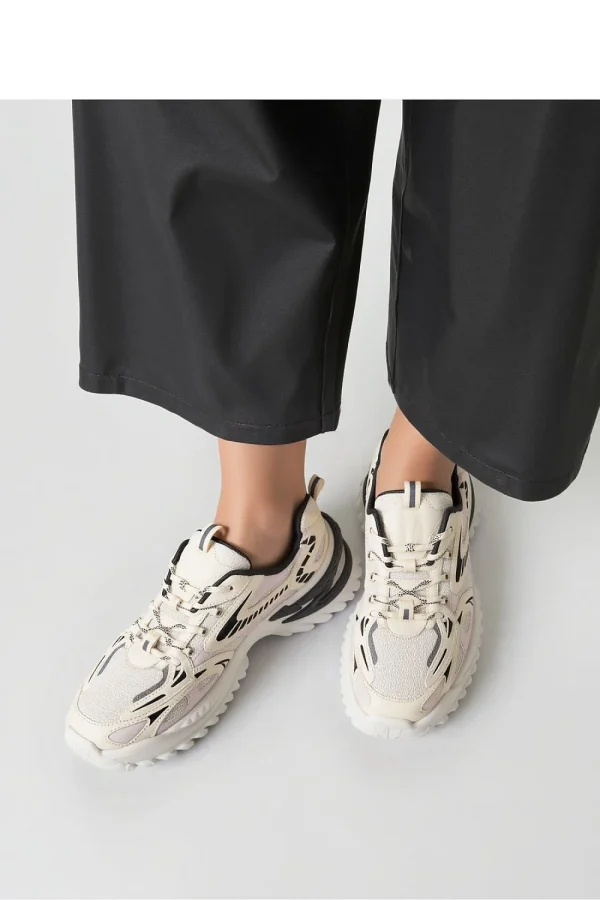Sport Shoes model 210216 Inello