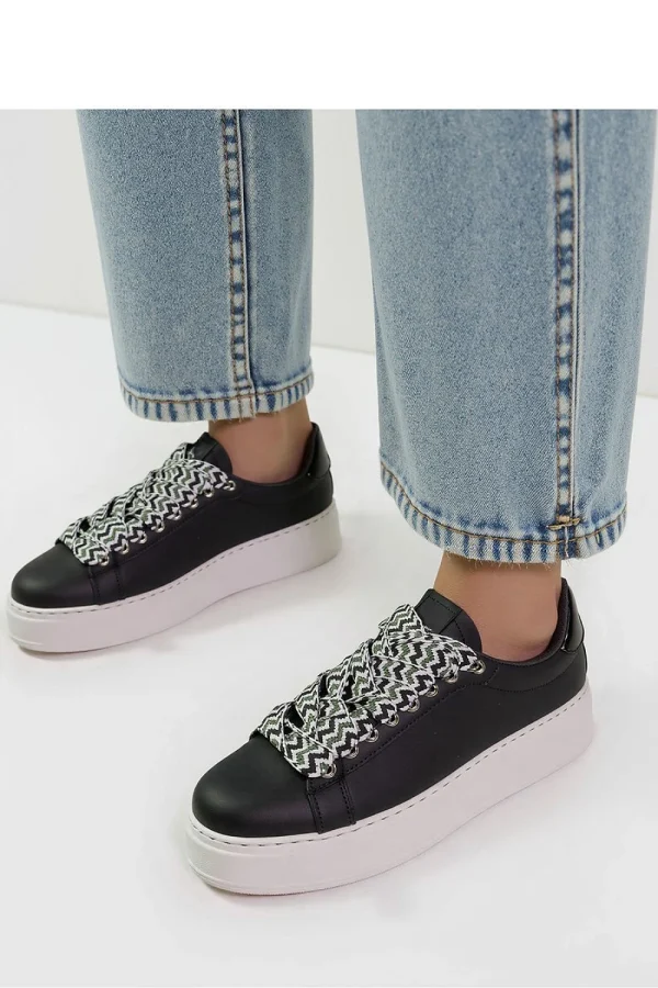 Sport Shoes model 210227 Inello