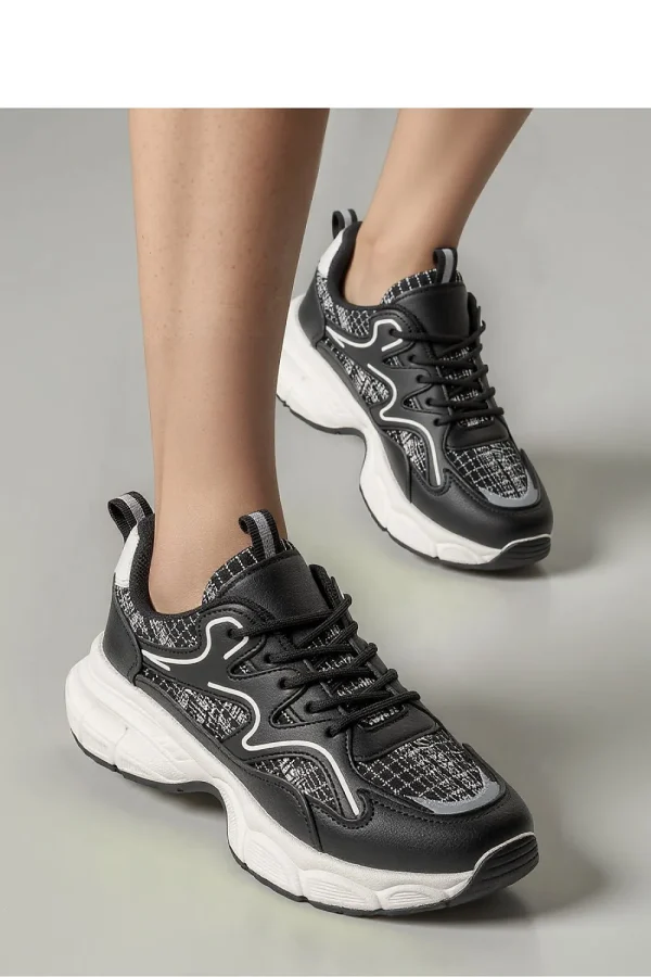 Sport Shoes model 210246 Inello