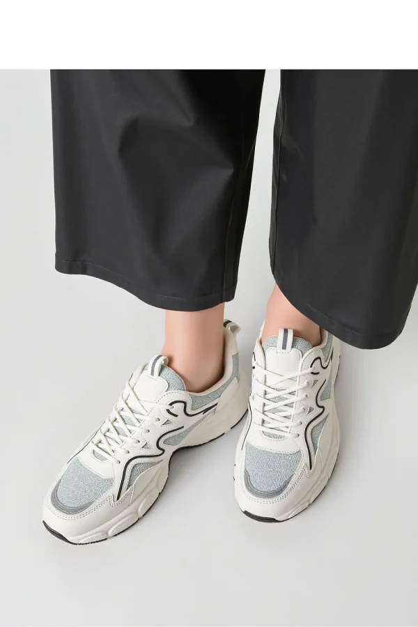 Sport Shoes model 210247 Inello