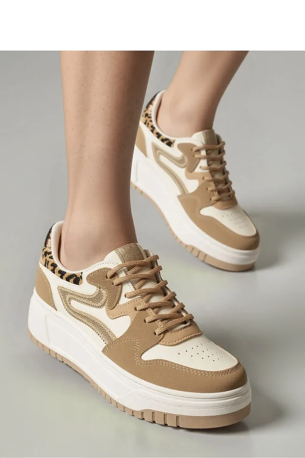 Sport Shoes model 210255 Inello