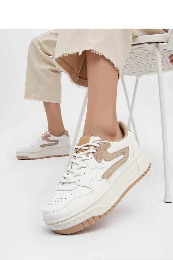 Sport Shoes model 210256 Inello
