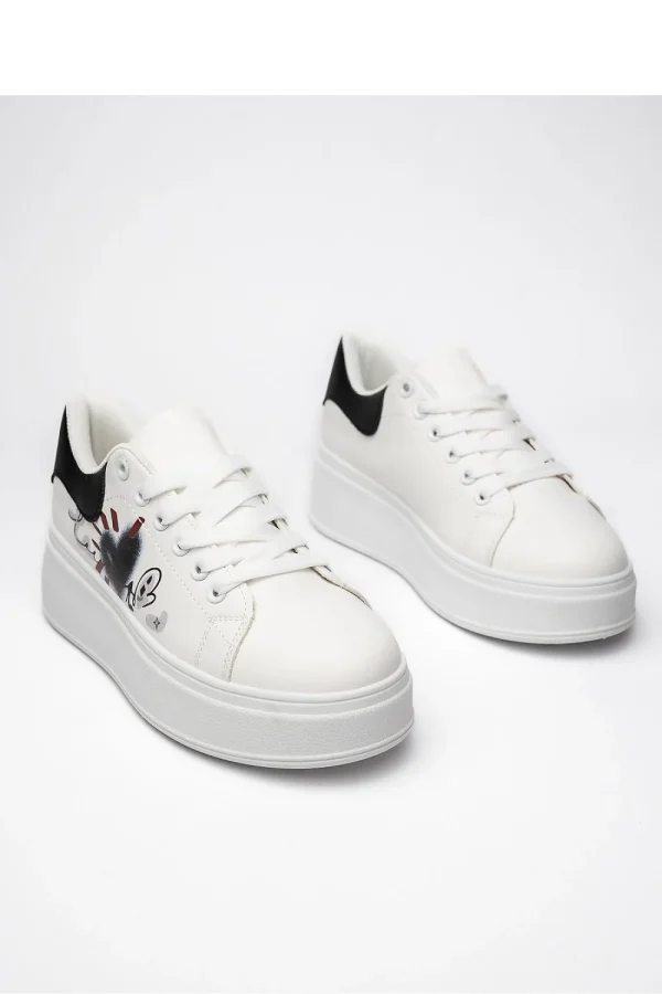 Sport Shoes model 210257 Inello